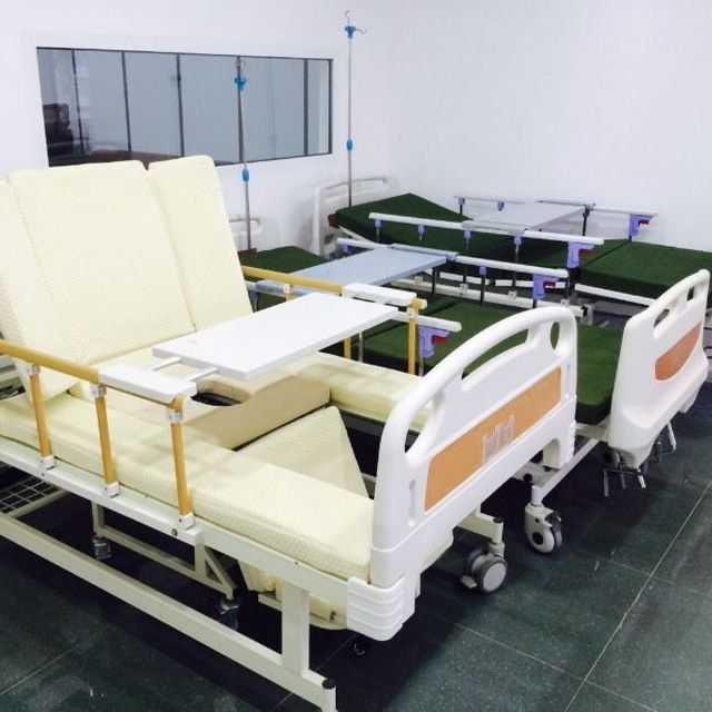 Медицинская кровать