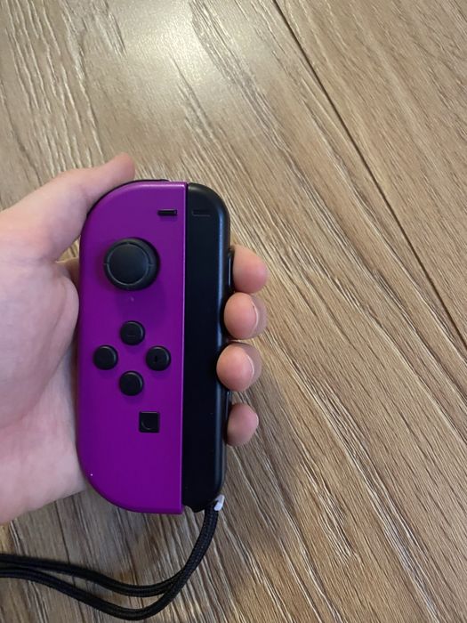 Nintendo Switch ca nou . Jocurile sunt scrise in descriere