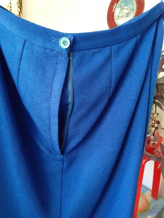 Compleu damă  nou, 44-46,material natural ,culori armonioase