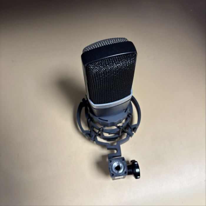 Микрофон Akg c214