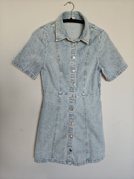 Къса дънкова рокличка Stradivarius