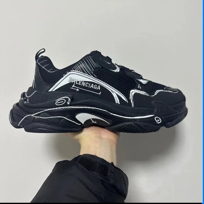 Balenciaga triple s