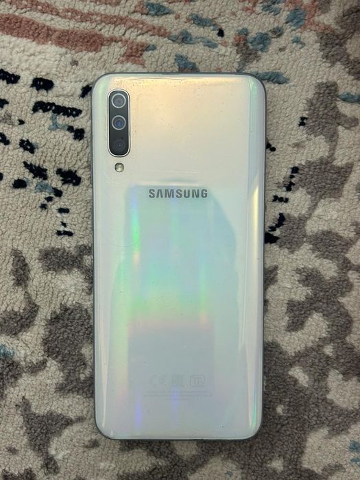 Самсунг А50 сатылады