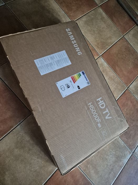 Televizor  Samsung H5000F 32 HD TV