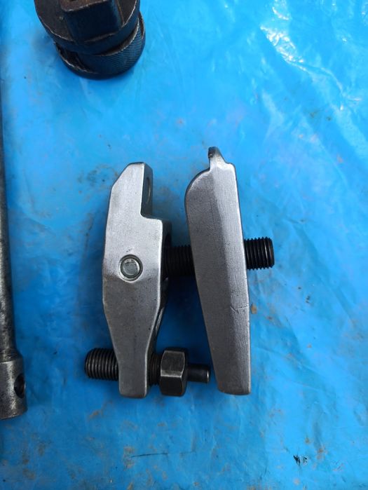 съёмник рулевых наконечников Forse