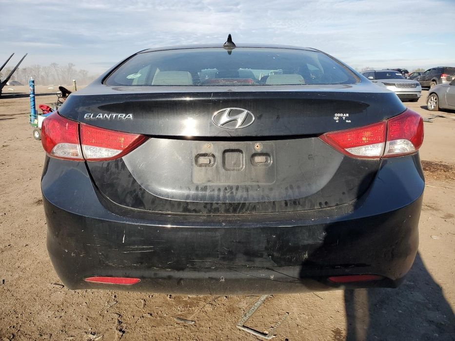 Hyundai Elantra 2013г запчасти