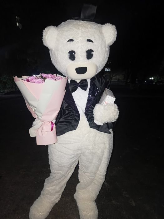 Аниматоры мишка, Лабубу, Человек паук