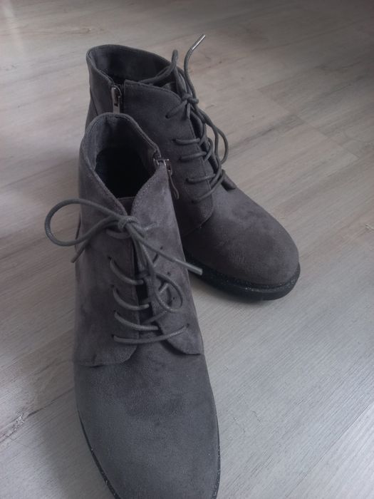 Зимние замшевые сапоги