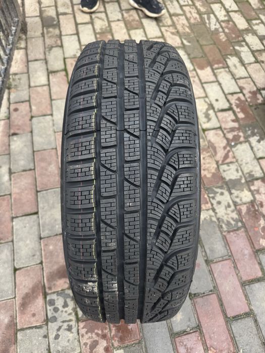 Anvelope iarna 225 60 17 Pirelli Sottozero noua