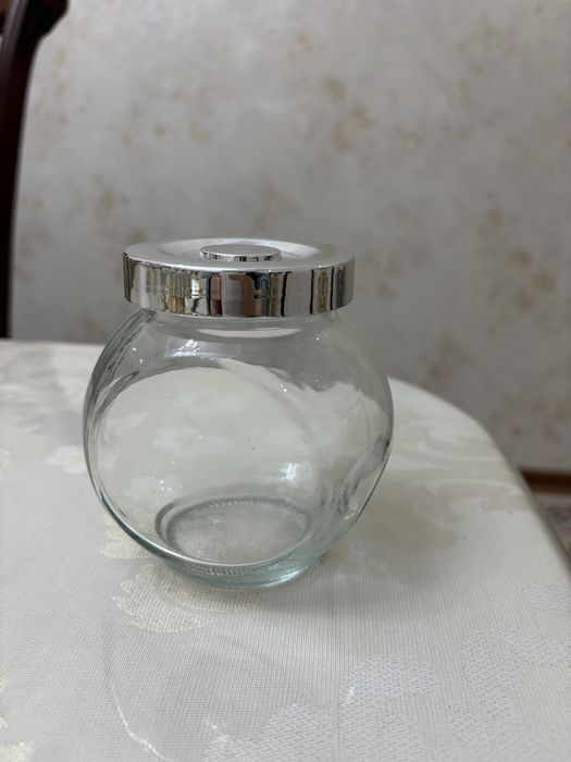 Банка стеклянная