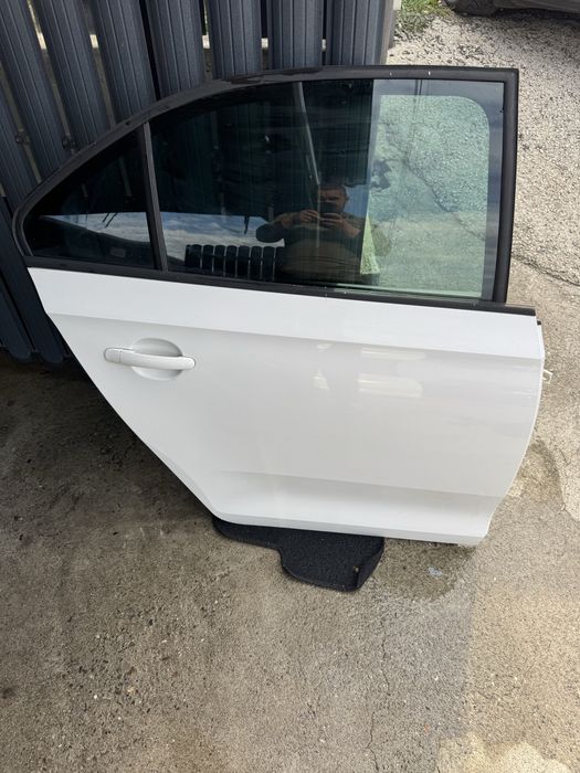 Portiera dreapta spate completa broasca boxa fata usa skoda rapid 2016