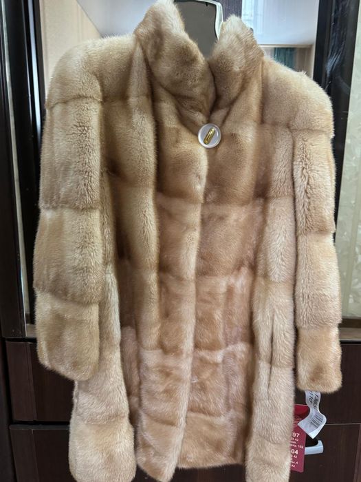 Продам норковую шубу