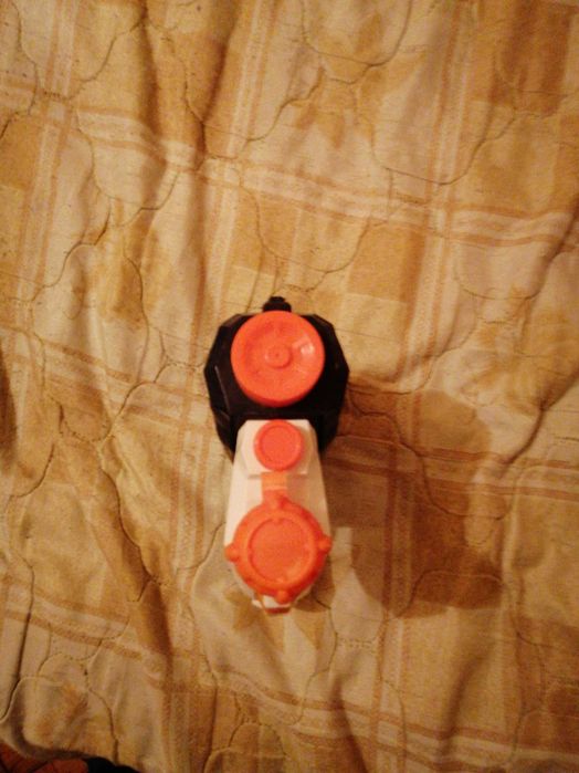 Детски воден пистолет