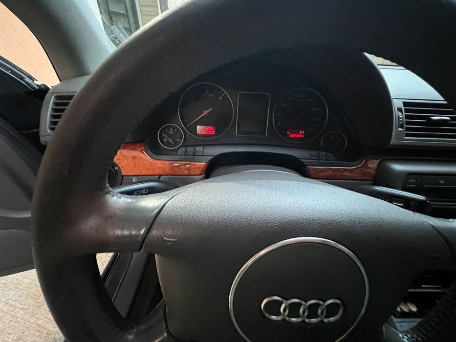Vand Audi A4 Avant B6 2003