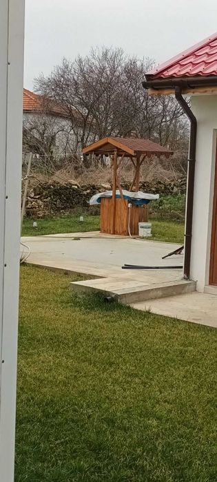 Новопостроена къща за гости в Езерец