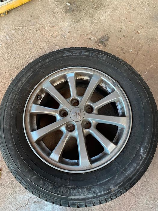 Set 4 roți complete Mitsubishi 215/65R16 98H cauciucuri de vară