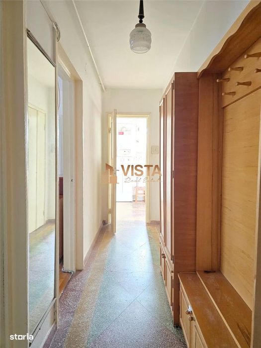 Apartament 3 camere, zona Astra