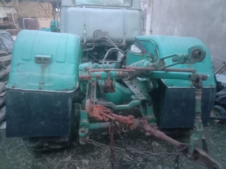 T 150 Трактор сотилади