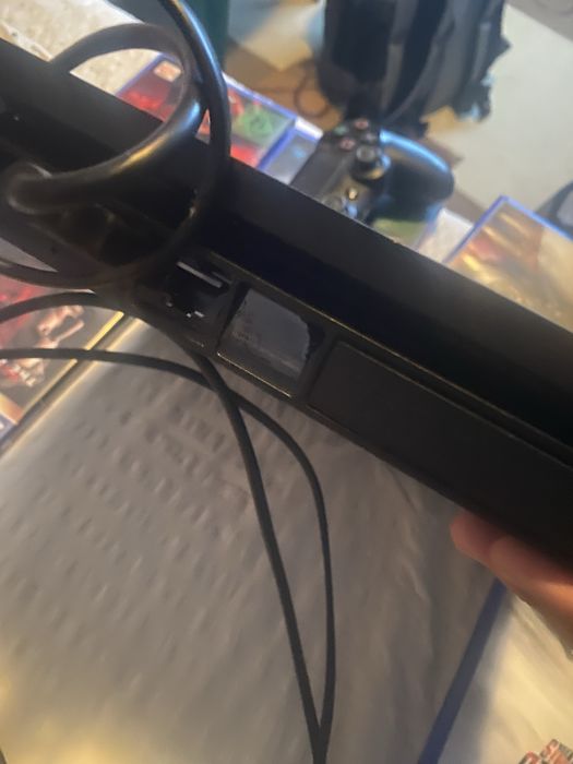 Dau la schimb/vanzare  ps4 slim
