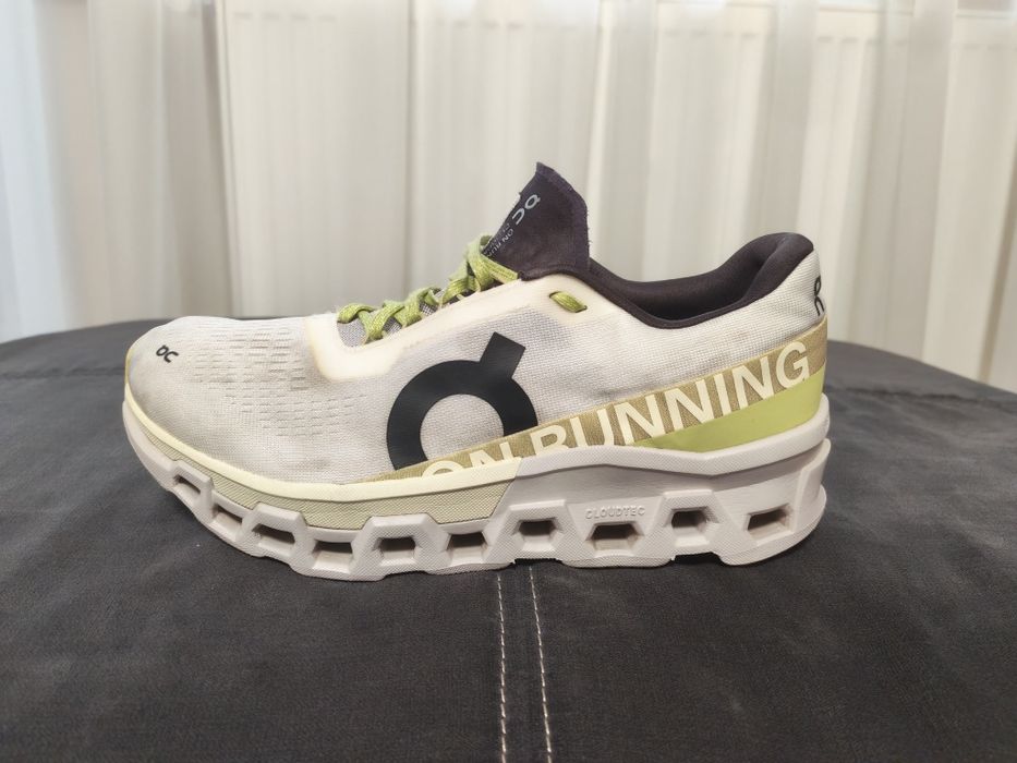 On Running CloudMonster , marimea 46