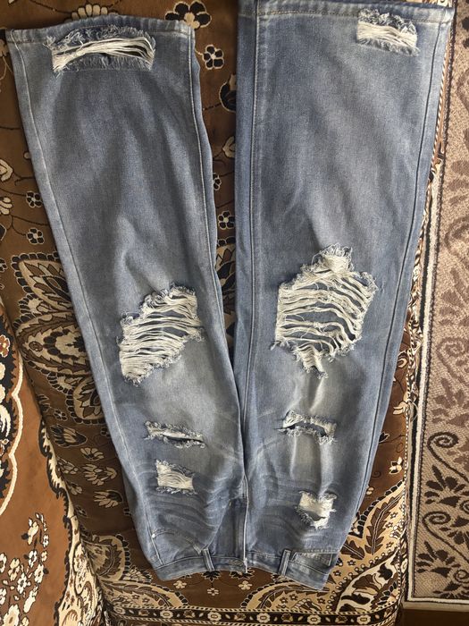 Продам рваные джинсы