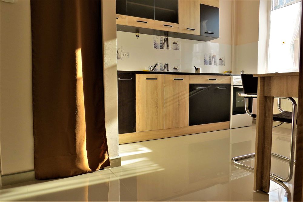 2 camere, etaj 1, perfect pozitionat Centru, fara comisioane