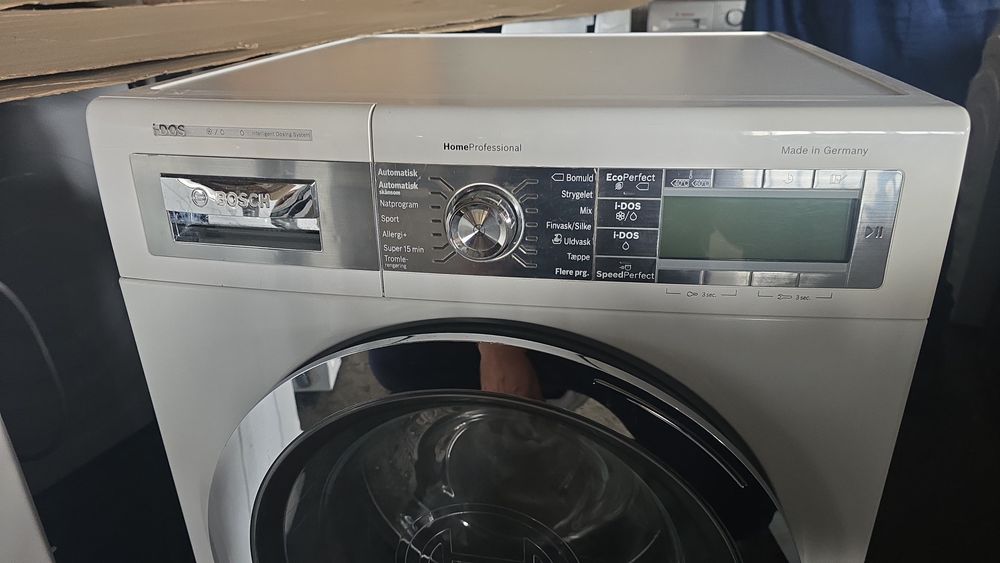 Инверторна самодозираща пералня Bosch Serie 8 Home Professional  9 кг