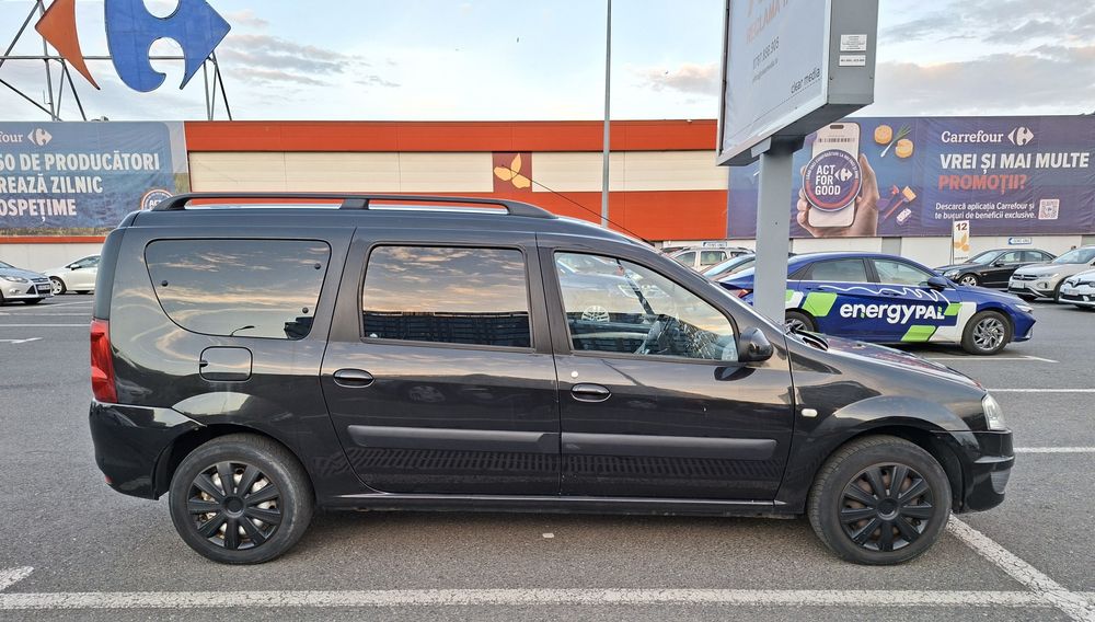 Vând Dacia Logan 2012 Pilot Automat/7 Locuri/GPL din fabrică 1.6 8 V