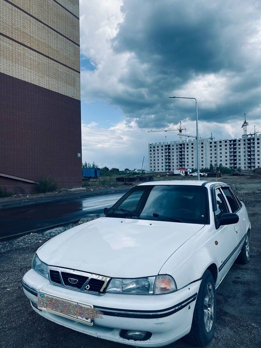 Продам нексия 1 2007 год