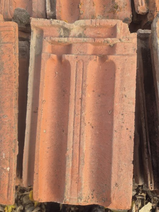 Продавам керемиди