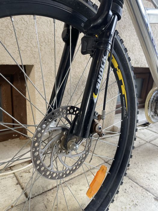 Vand bicicleta si trotinete