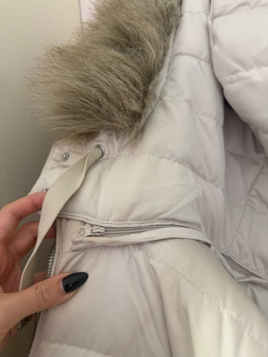 Зимно яке ZARA с естествен пух и махаща се качулка