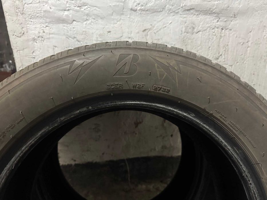 4 бр. зимни гуми Bridgestone Blizzak LM005 215/60 R17 96H, DOT 2022