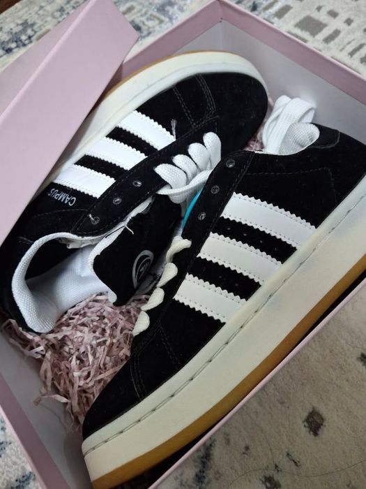 Adidas campus black