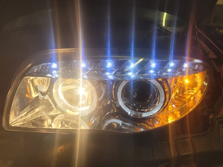 Faruri xenon bmw seria 1