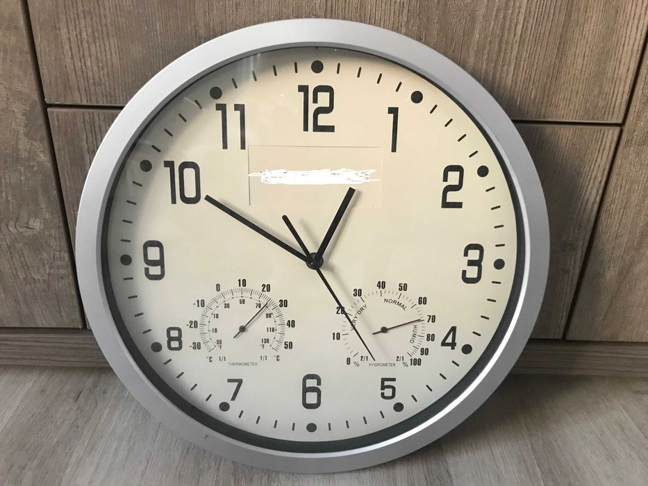 Настолни и стенни часовници - електронни  и ръчни от соца