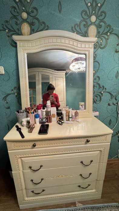 Спальный гарнитур