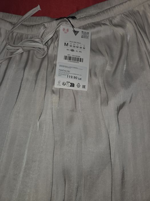 Pantaloni zara satinati