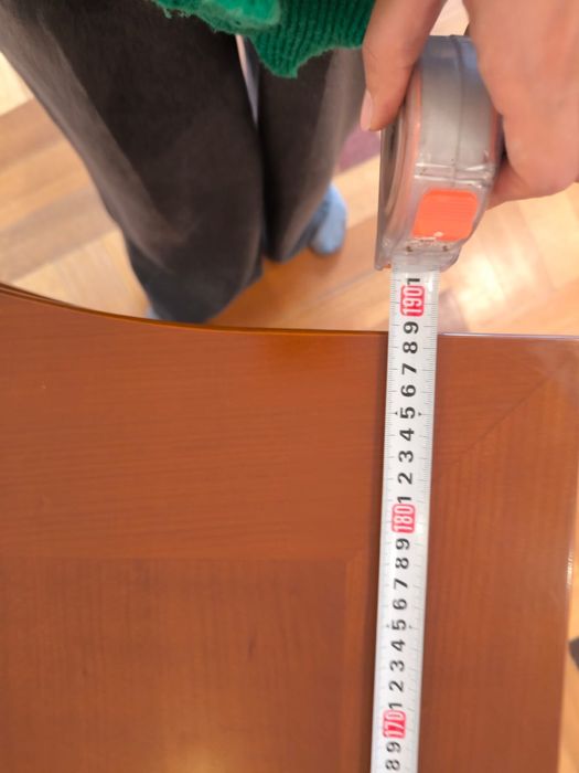 Продам большой кухонный стол