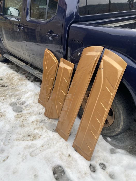 Ornamente și acoperiș