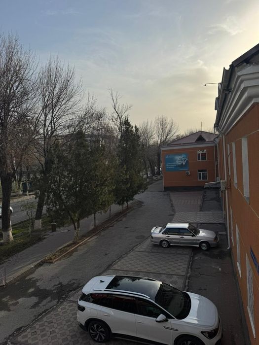 Аренда маникюрного  стола