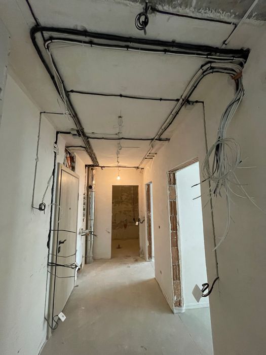 Електромонтажни услуги. Електроинсталации. Електротехник.