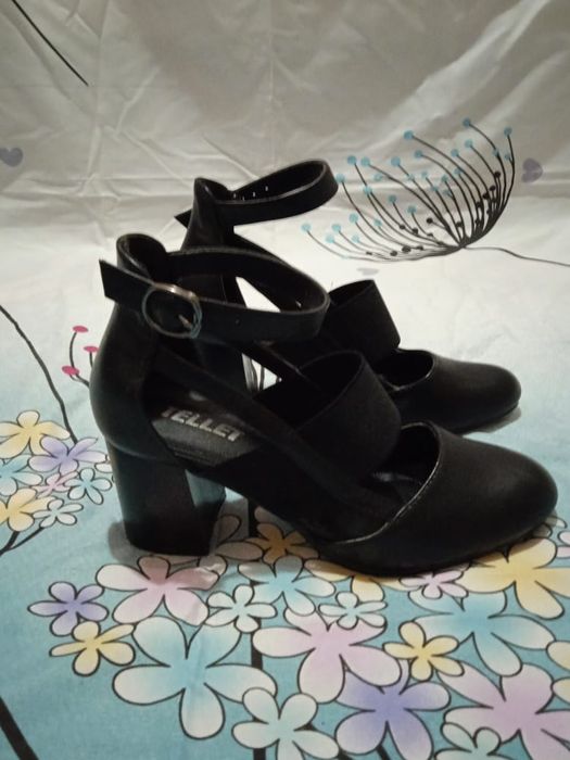 Туфли ременли ва товонли