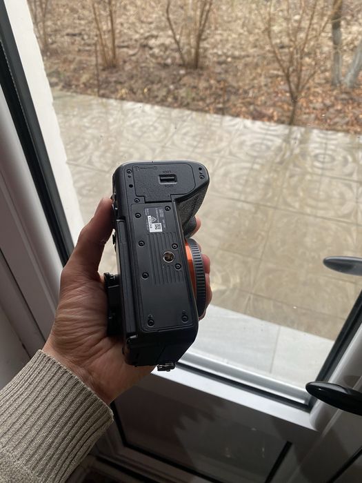 Sony a7s iii + 24-105mm obyektiv sotiladi