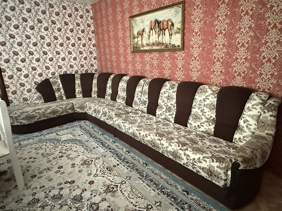 Диван для гостиной