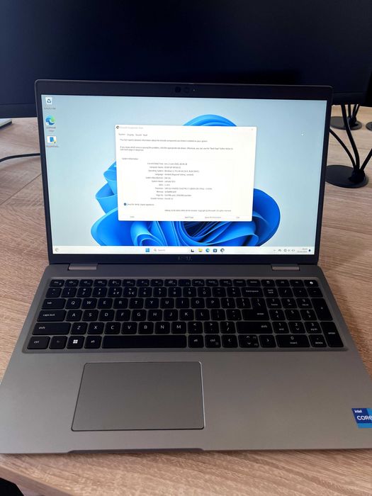 Dell Latitude 5531 - i7-12800H - 32GB RAM DDR5, 500GB SSD, Windows 11