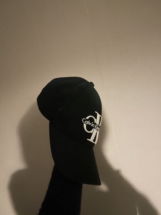 Шапка Calvin Klein