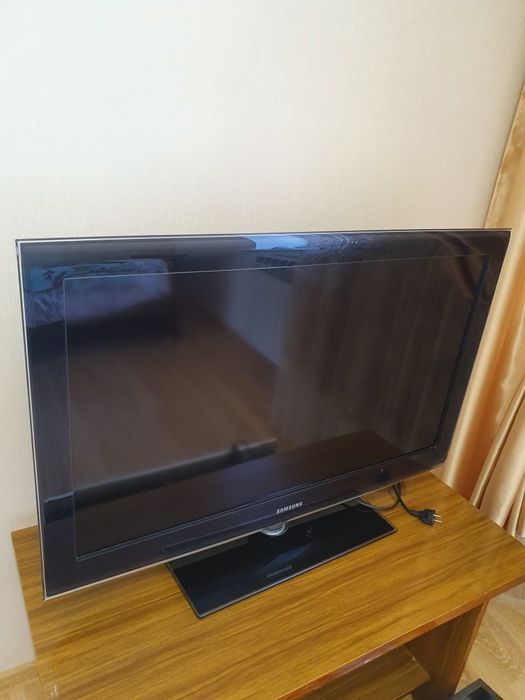 Продам телевизор SAMSUNG