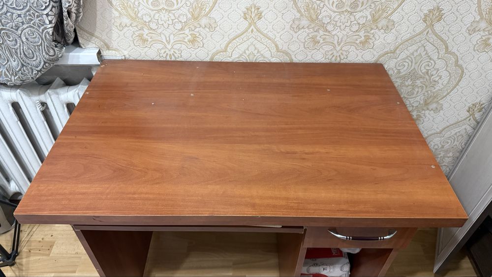 Стол для компьютера б/у