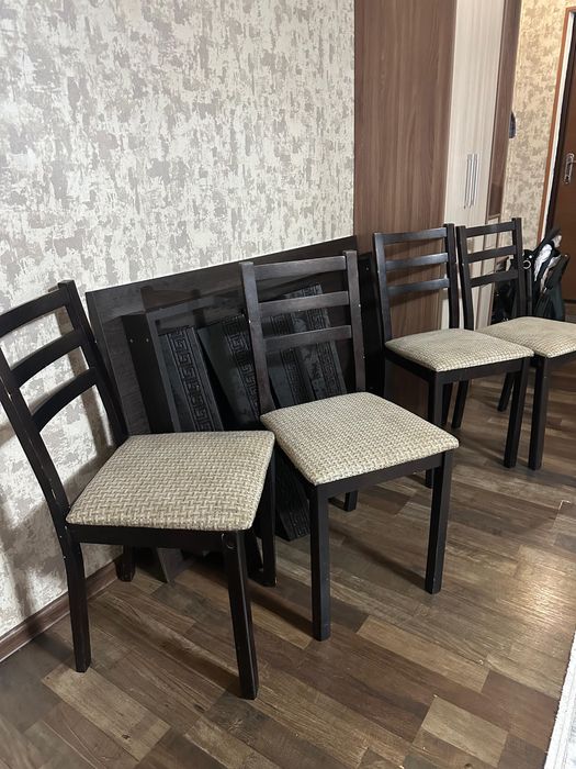 Продам стол со стульями